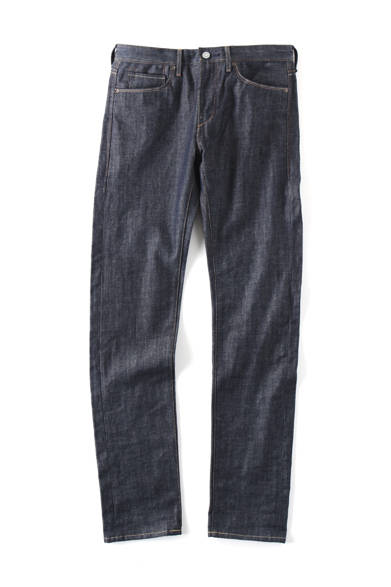  <strong>阪急MEN’S TOKYO｜4月 “アーバン ラギッド”</strong>　ジーンズ1万8480円（リーバイス）