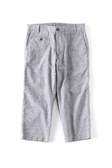  <strong>阪急MEN’S TOKYO｜4月 “アーバン ラギッド”</strong>　綿麻グレンチェッククロップドパンツ6930円（ジュンレッド）