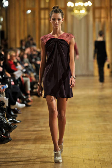 <strong>ALEXIS MABILLE｜アレクシ・マビーユ</strong>　2012-13年秋冬コレクション速報