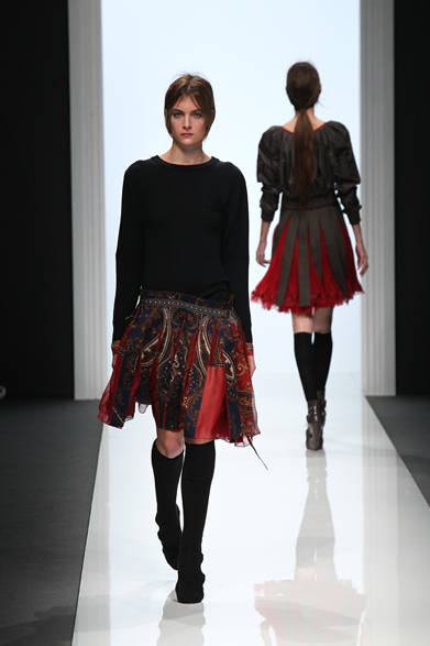 <strong>sacai｜サカイ</strong>　2012-13年秋冬コレクション速報