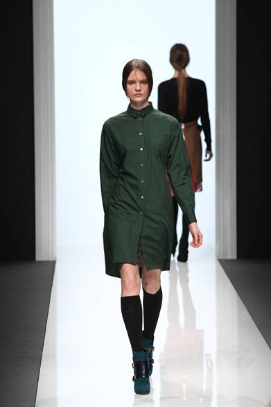 <strong>sacai｜サカイ</strong>　2012-13年秋冬コレクション速報