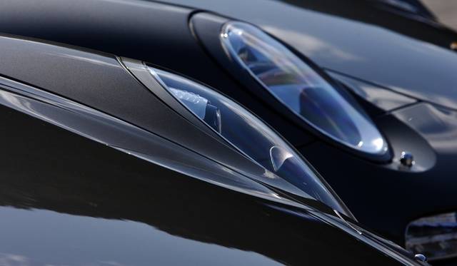<strong>Porsche 911 | New vs. Old 911 Test Drive</strong> New (991) in front, 997 behind