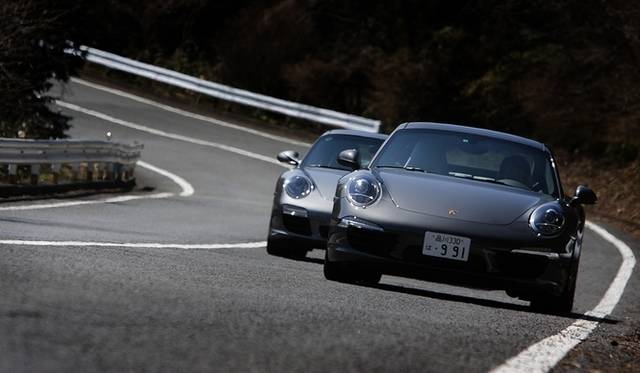 <strong>Porsche 911 | New vs. Old 911 Test Drive</strong> New (991) in front, 997 behind