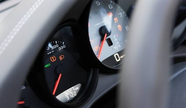 <strong>Porsche 911 | New vs. Old 911 Test Drive</strong> Instrument panel of the new (991) 911 Carrera S