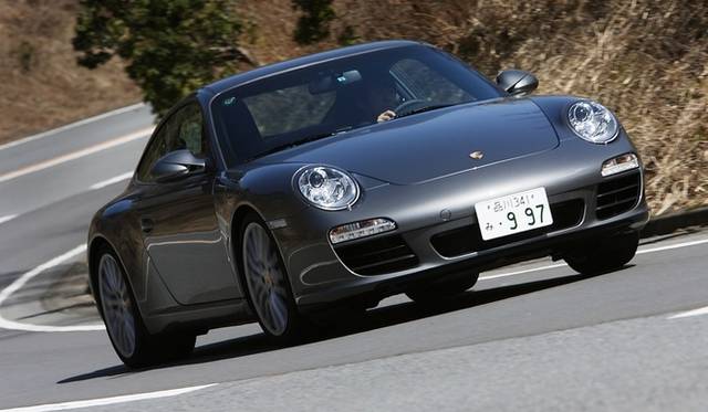 <strong>Porsche 911 | New vs. Old 911 Test Drive</strong> 997 911 Carrera