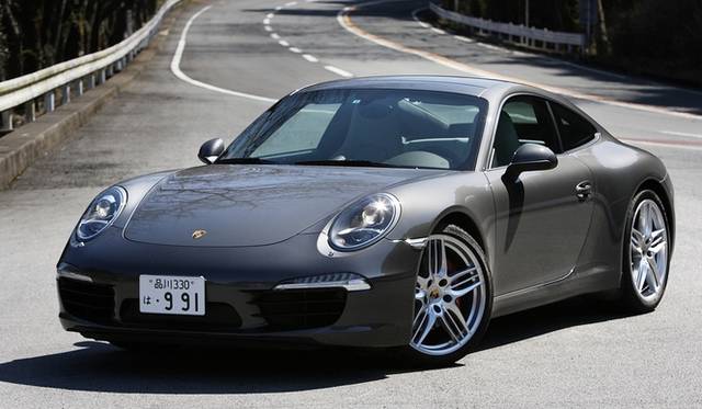 <strong>Porsche 911 | New vs. Old 911 Test Drive</strong> New (991) 911 Carrera S