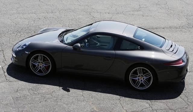 <strong>Porsche 911 | New vs. Old 911 Test Drive</strong> New (991) 911 Carrera S