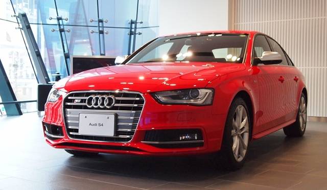 <strong>Audi S4｜アウディ S4</strong>