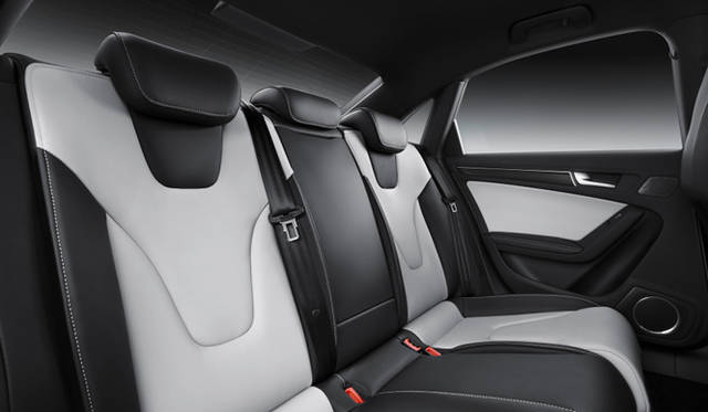 <strong>Audi S4｜アウディ S4</strong>（本国仕様）