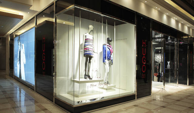 <strong>HUGO BOSS｜ヒューゴ ボス</strong>