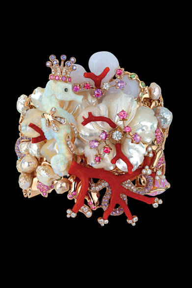 <strong>DIOR FINE JEWELRY｜ディオール ファイン ジュエリー</strong>　いままでにヴィクトワールが手がけてきたジュエリーより