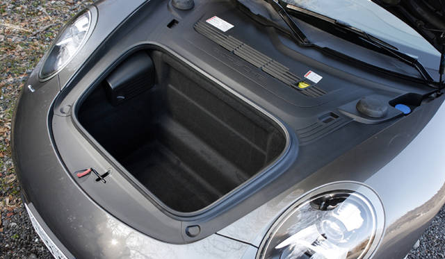 <strong>Porsche 911 type 991｜ポルシェ 911 （991型）</strong>