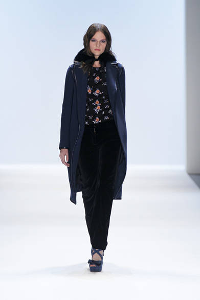 <strong>JILLSTUART｜ジルスチュアート</strong>　2012-13年秋冬コレクション速報