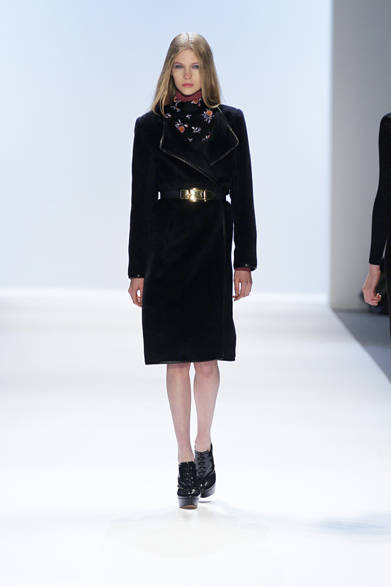 <strong>JILLSTUART｜ジルスチュアート</strong>　2012-13年秋冬コレクション速報