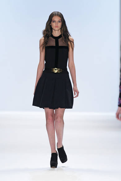 <strong>JILLSTUART｜ジルスチュアート</strong>　2012-13年秋冬コレクション速報