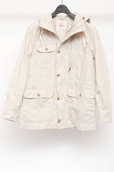 <strong>ESTNATION</strong> Blouson ¥43,890 (BATTEN SPORTSWEAR / ESTNATION)