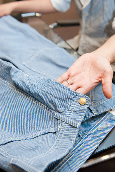 <strong>ESTNATION</strong> Hickory Pants ¥27,300 (THE OVER WORKS FACTORY for ESTNATION / ESTNATION)
