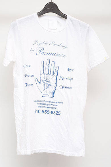 <strong>ESTNATION</strong> T-shirt ¥7,770 (ROMANCE / ESTNATION)