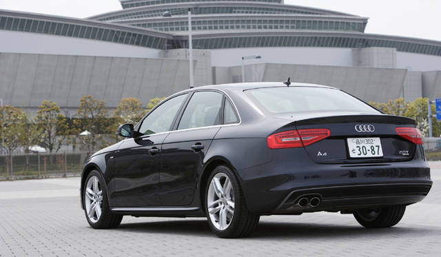<strong>Audi A4</strong>