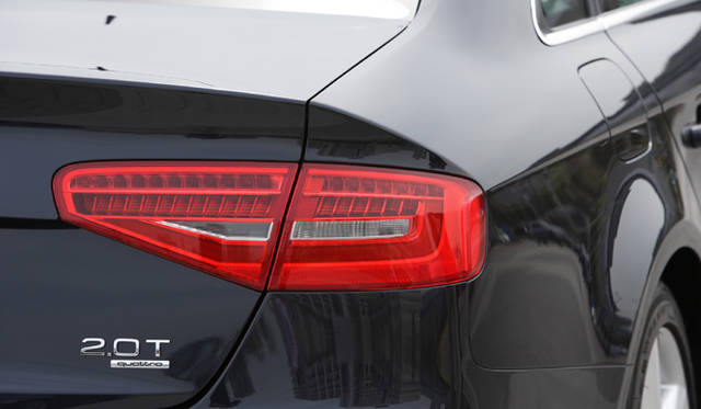 <strong>Audi A4</strong>