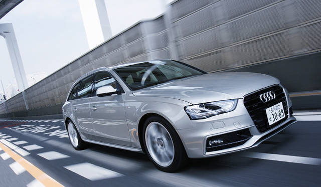 <strong>Audi A4</strong>