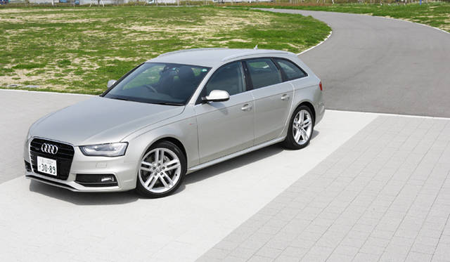 <strong>Audi A4</strong>