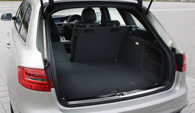 <strong>Audi A4</strong>