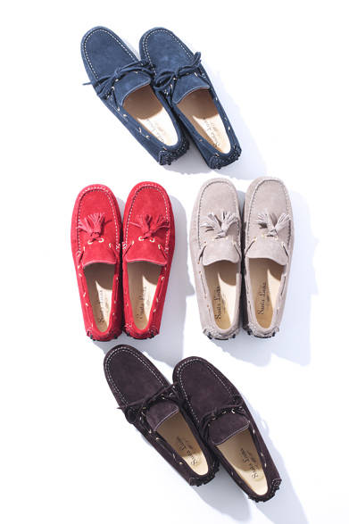 <strong>Hankyu MEN'S TOKYO | May "Euro Preppy Sports"</strong> Driving shoes, ¥12,600 each (SANTALUCIA)