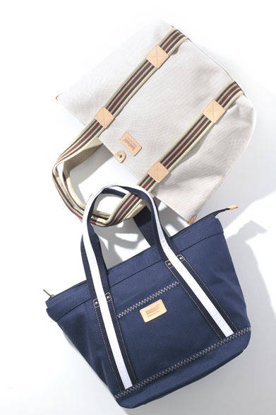 <strong>Hankyu MEN'S TOKYO | May "Euro Preppy Sports"</strong> Shoulder bags, ¥24,150 each (BONFANTI)