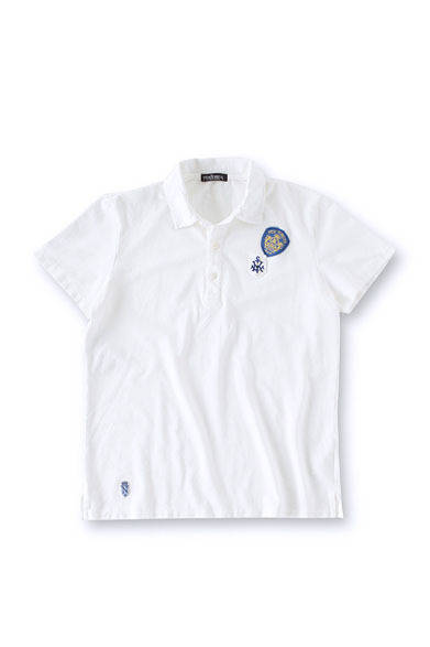 <strong>Hankyu MEN'S TOKYO | May "Euro Preppy Sports"</strong> Special polo shirt with distressed patches, ¥13,650 (NEW YORKER by KEITA MARUYAMA)