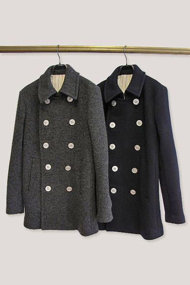 <strong>TEATRO 88｜テアトロ</strong>　2012-13秋冬コレクション　コート各6万900円