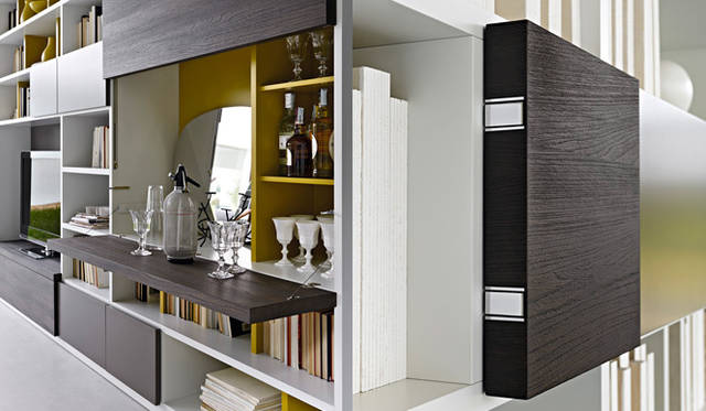 <strong>Arflex</strong> 2012 SPRING COLLECTION "505" can also be fitted with shelves.