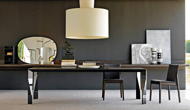 <strong>Arflex</strong> 2012 SPRING COLLECTION "Diamond" table by Molteni&C. Design by Patricia Urquiola