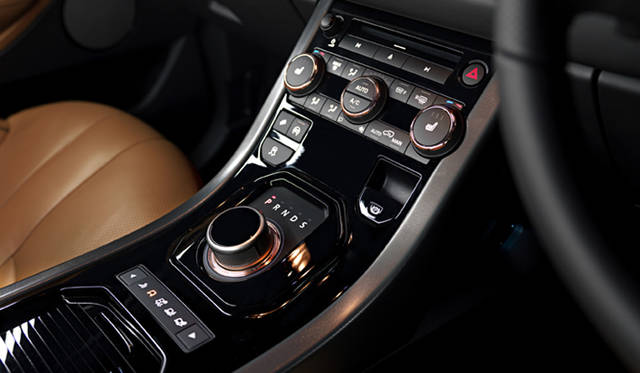<strong>Range Rover Evoque Special Edition with Victoria Beckham｜レインジローバー イヴォーク スペシャル エディション ウィズ ヴィクトリア・ベッカム</strong>
