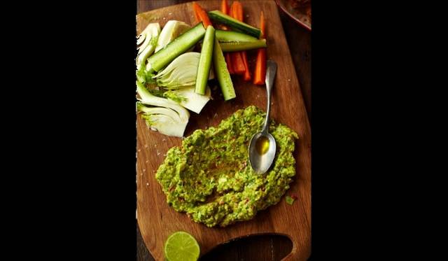 <strong>Food Revolution Day</strong>　特設サイトでは、おすすめレシピを紹介している（写真＝グアカモーレ）　© David Loftus