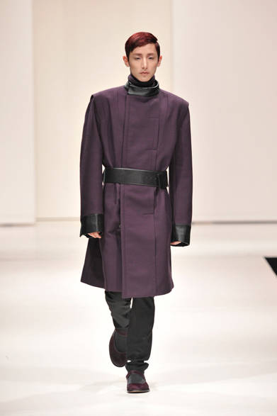 <strong>第2回メンズファッションウィーク・シンガポール（MFWS 2012）</strong>　「SONGZIO（ソン ジオ）」
