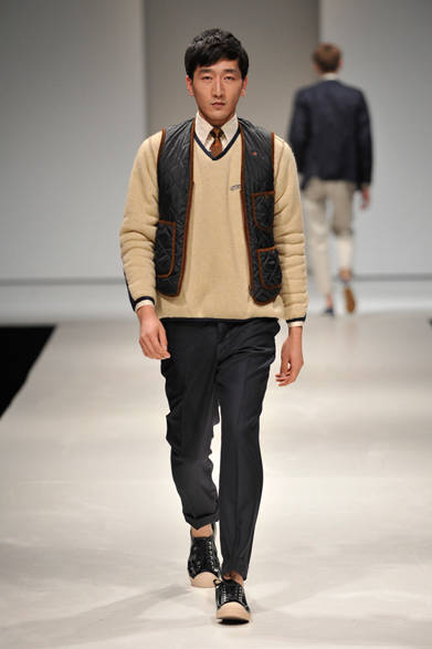 <strong>第2回メンズファッションウィーク・シンガポール（MFWS 2012）</strong>　「PASCAL DONQUINO（パスカル ドンキーノ）」