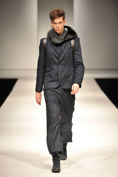 <strong>第2回メンズファッションウィーク・シンガポール（MFWS 2012）</strong>　「RICHARD CHAI（リチャード チャイ）」