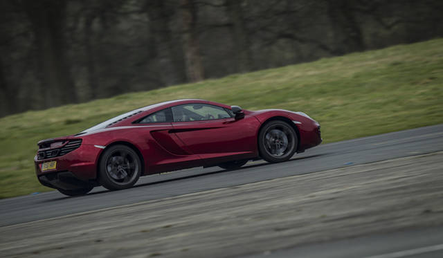 <strong>McLaren MP4-12C</strong>