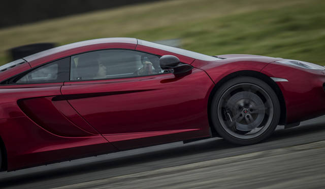 <strong>McLaren MP4-12C</strong>