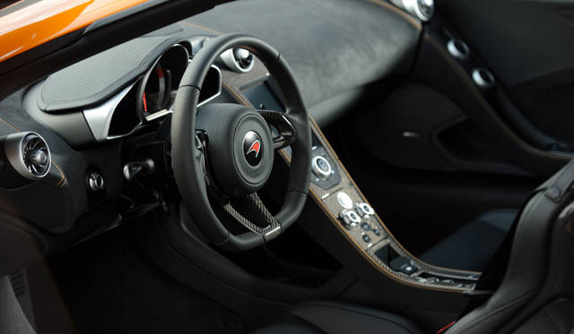 <strong>McLaren MP4-12C</strong>
