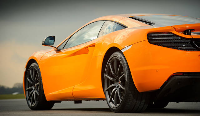 <strong>McLaren MP4-12C</strong>