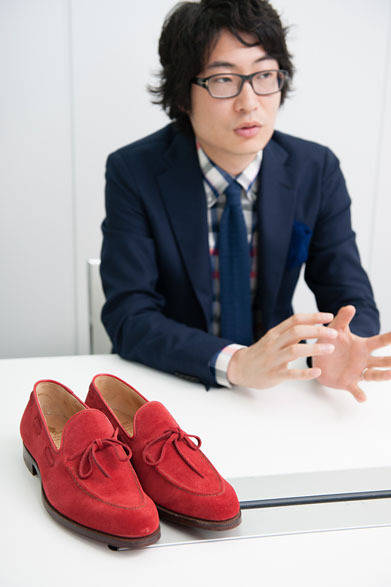 <strong>BARNEYS NEW YORK｜バーニーズ　ニューヨーク</strong>　レースタッセル6万4050円（クロケット&ジョーンズ／バーニーズ　ニューヨーク）