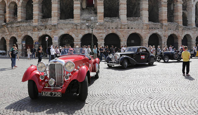 <strong>LOUIS VUITTON CLASSIC SERENISSIMA RUN 2012</strong>