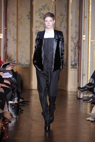 <strong>ANNE VALERIE HASH｜アン・ヴァレリー・アッシュ</strong>　2012-13年秋冬コレクション