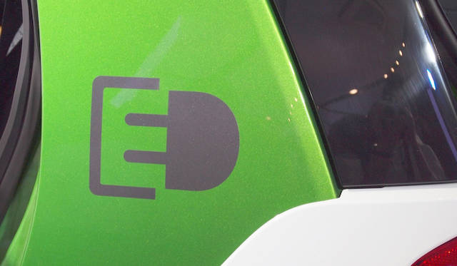 <strong>smart electric drive｜スマート 電気自動車</strong>