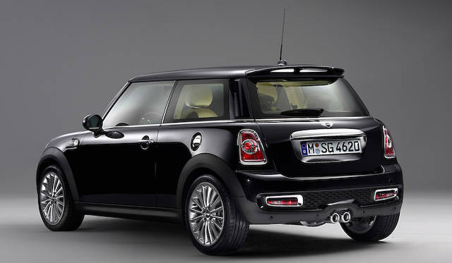<strong>MINI INSPIRED BY GOODWOOD｜ミニ インスパイアード バイ グッドウッド</strong>