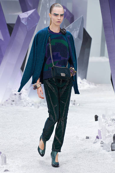 <strong>CHANEL｜シャネル</strong>　2012-13年秋冬コレクション　©CHANEL