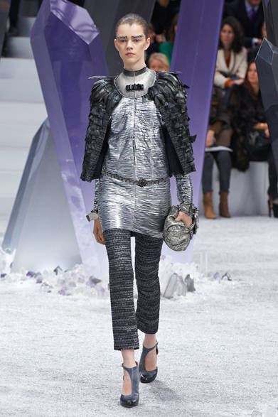 <strong>CHANEL｜シャネル</strong>　2012-13年秋冬コレクション　©CHANEL