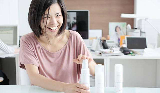 「とにかく透明感が出ます。使ってみれば、ちがいはすぐわかると思いますよ」（Chico） 
